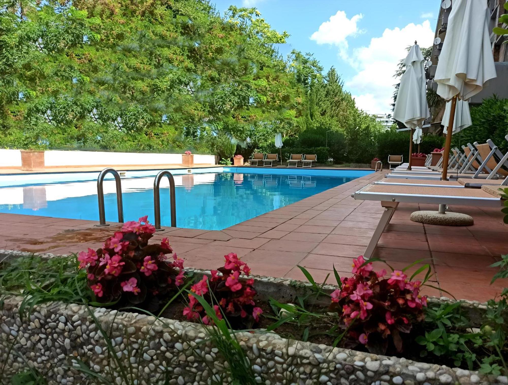 Aurelia Antica Terrace Apt Free Pool And Parking Roma Esterno foto